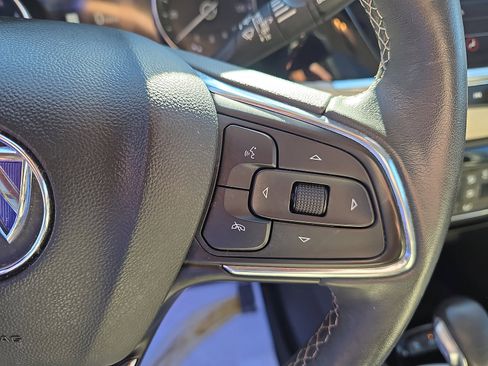 Used 2022 Buick Encore GX Essence w/ Advanced Technology Package image 18