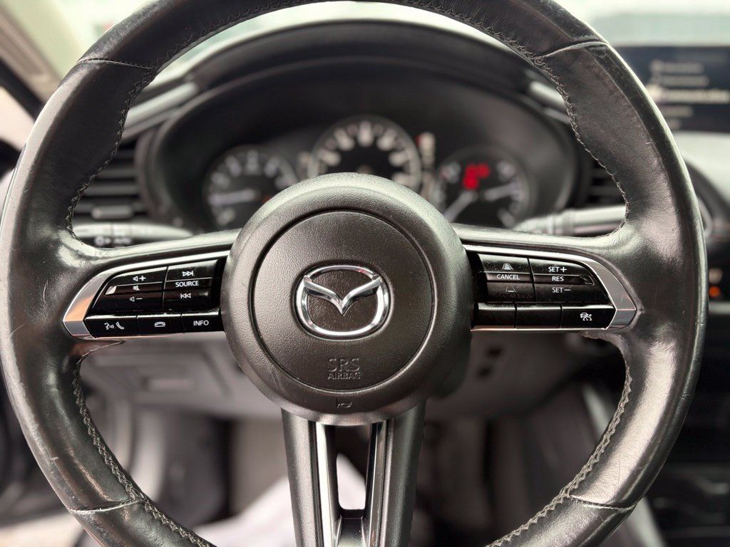 Used 2024 MAZDA MAZDA3 s FWD image 17