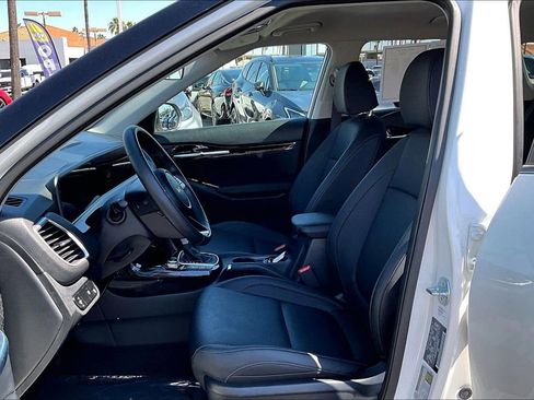 Used 2025 Kia Seltos EX FWD image 16