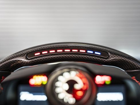 Used 2022 Ferrari F8 Tributo RWD image 40