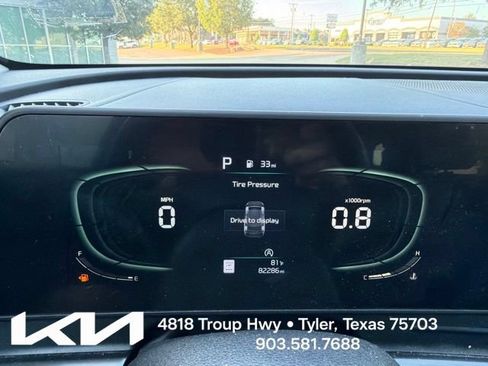 Used 2024 Kia Sportage EX FWD image 17