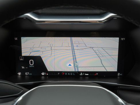 New 2026 GMC Canyon Elevation w/ Convenience Package image 12