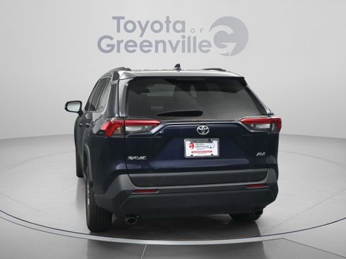 Used 2025 Toyota RAV4 XLE image 12