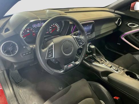 Used 2023 Chevrolet Camaro SS RWD image 9