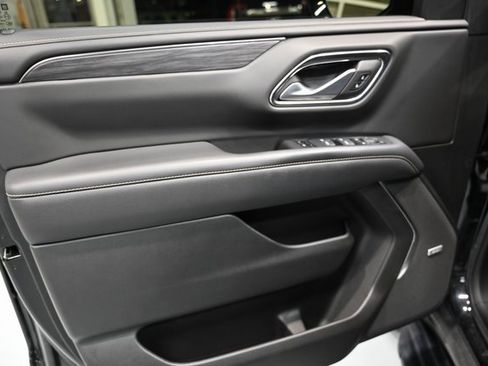 Used 2022 GMC Yukon SLT w/ SLT Premium Package image 25