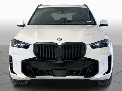 New 2026 BMW X5 sDrive40i w/ M Sport Package image 3