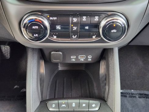 Certified 2022 Chevrolet TrailBlazer LT w/ Convenience Package image 19