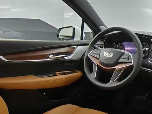 New 2025 Cadillac XT5 Premium Luxury w/ Technology Package image 9