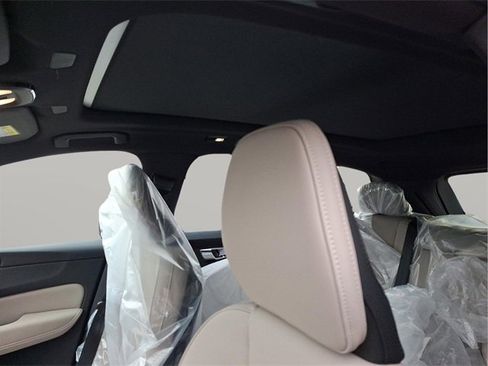 New 2026 Volvo XC60 B5 Plus w/ Protection Package Premier image 7