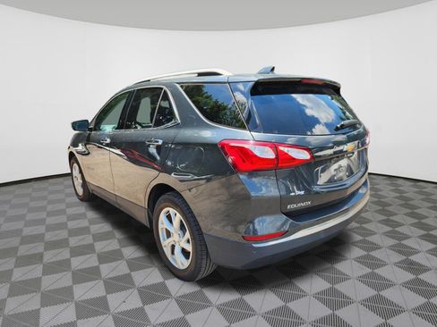 Used 2018 Chevrolet Equinox Premier FWD image 3