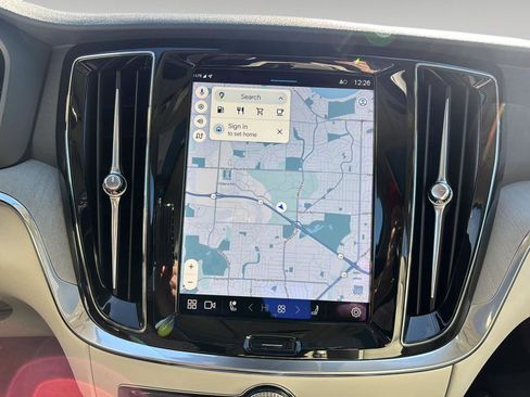 Used 2024 Volvo S60 B5 Plus w/ Climate Package image 31