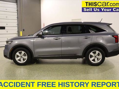 Used 2021 Kia Sorento LX image 4