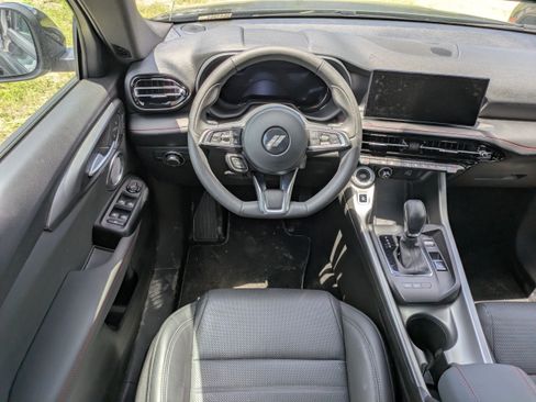 Used 2024 Dodge Hornet GT AWD/4WD image 12