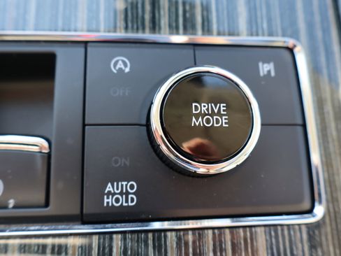 Used 2024 Lincoln Navigator L Black Label image 32