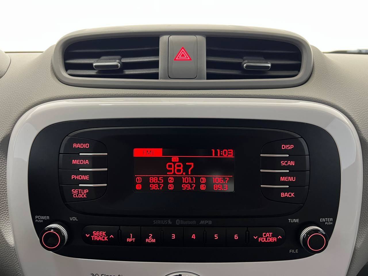 Used 2016 Kia Soul EV FWD image 18