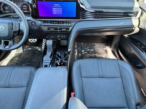 Certified 2025 Toyota Camry XSE image 17