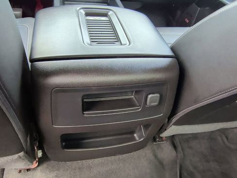 Used 2016 GMC Sierra 2500 Denali w/ Duramax Plus Package image 32