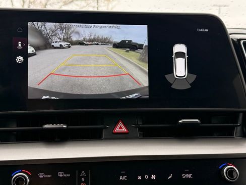 Used 2025 Kia Sportage EX image 17