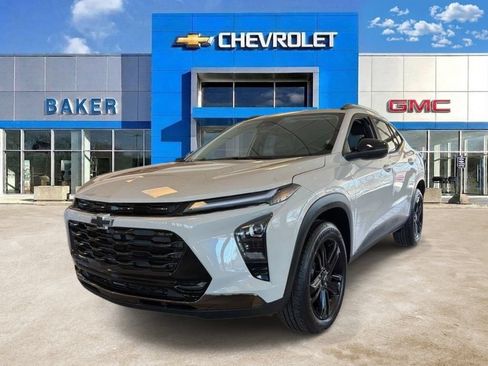 New 2026 Chevrolet Trax ACTIV w/ Driver Confidence Package FWD image 1