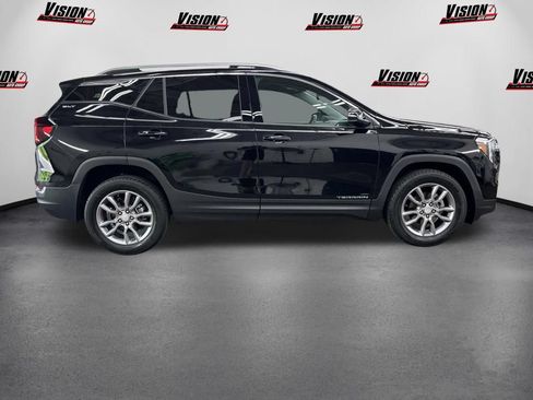Used 2023 GMC Terrain SLT AWD/4WD image 4
