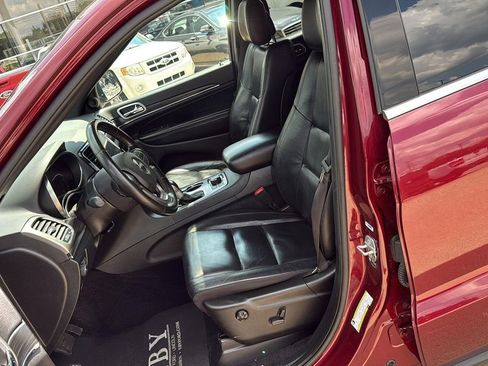 Used 2022 Jeep Grand Cherokee Limited image 11
