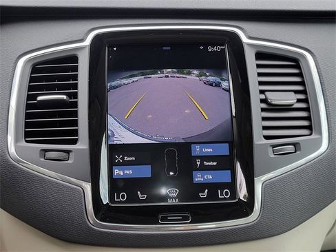Used 2022 Volvo XC90 T5 Momentum w/ Climate Package image 22