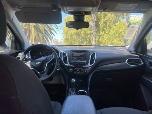 Used 2020 Chevrolet Equinox LT FWD image 19