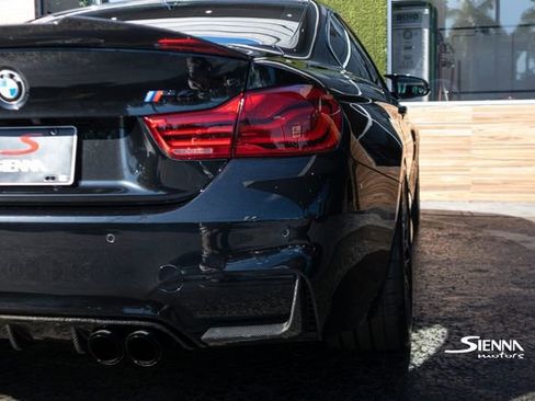 Used 2018 BMW M4 Coupe image 28