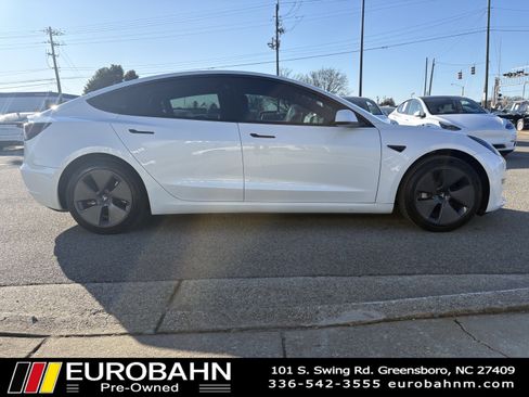 Used 2023 Tesla Model 3 Standard Range image 23