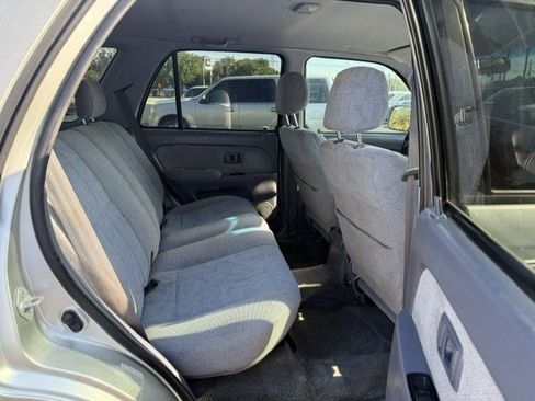 Used 2000 Toyota 4Runner SR5 RWD image 11