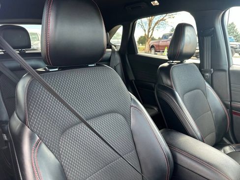 Used 2023 Ford Escape ST-Line AWD/4WD image 30