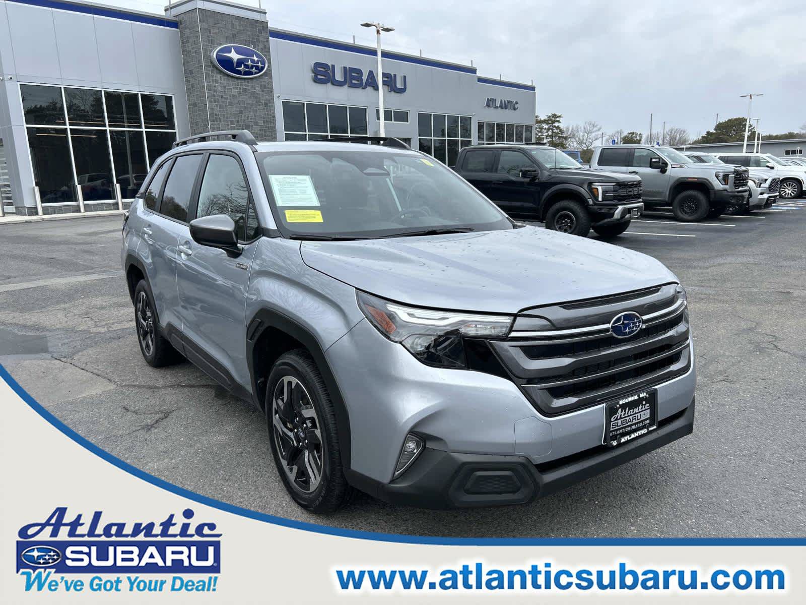 Used 2025 Subaru Forester Premium AWD/4WD image 1