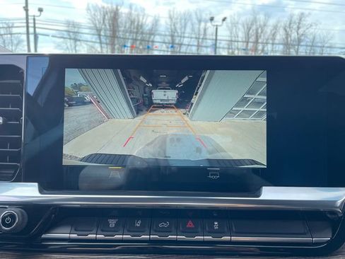 Used 2024 Chevrolet Silverado 2500 LT image 20