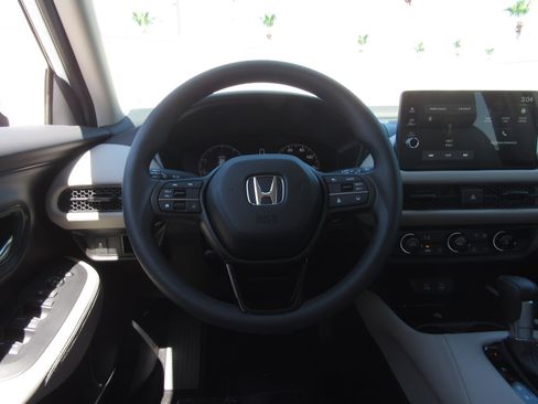 New 2026 Honda HR-V LX image 19