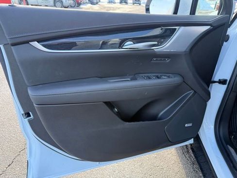New 2026 Cadillac XT5 Premium Luxury w/ LPO, Floor Liner Package image 13