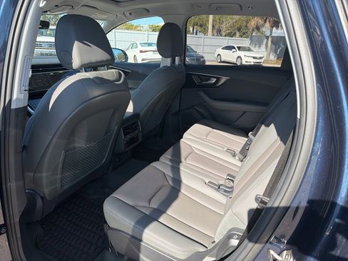 Used 2025 Audi Q7 3.0T Premium Plus w/ Premium Plus Package image 3