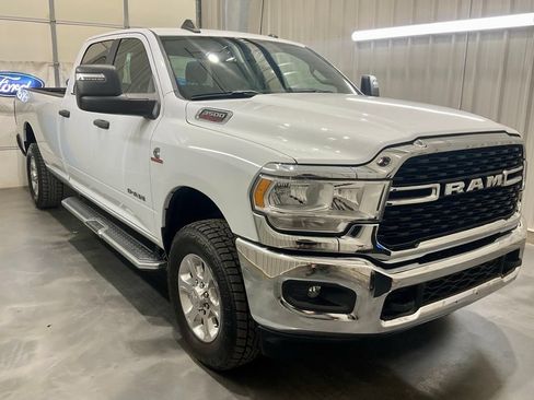 Used 2024 RAM 3500 Big Horn AWD/4WD image 2