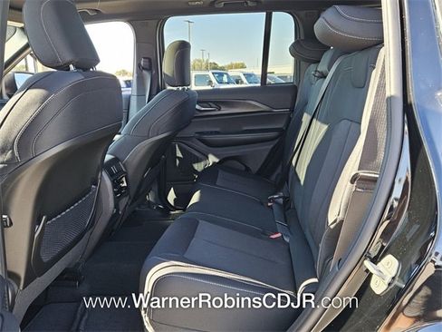 New 2025 Jeep Grand Cherokee Laredo X image 6