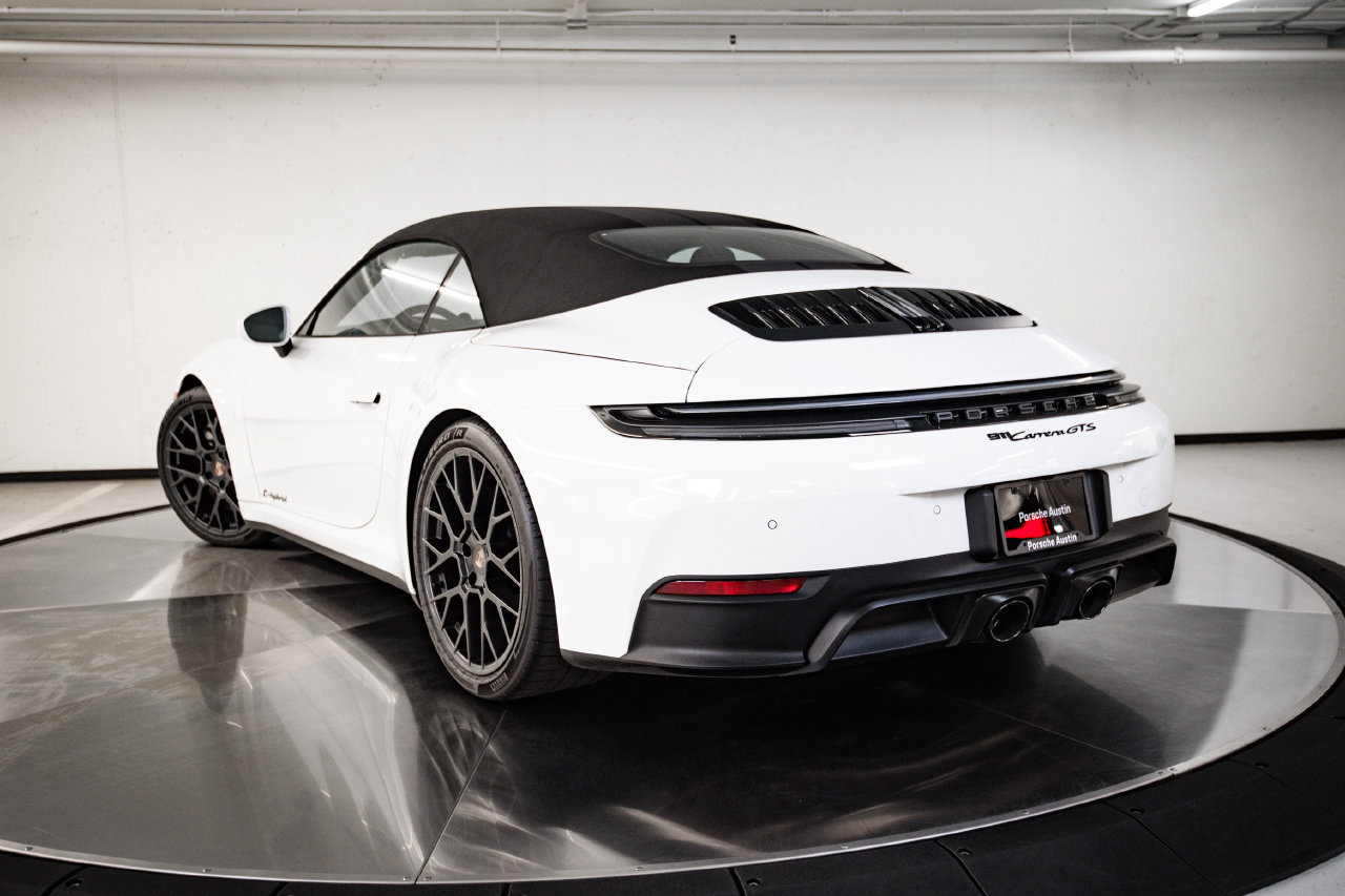 Certified 2026 Porsche 911 Carrera GTS RWD image 3