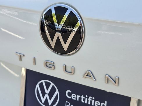 Used 2023 Volkswagen Tiguan SE image 29