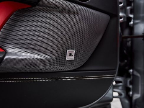 Used 2020 Ferrari GTC4Lusso T image 37