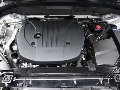 Used 2022 Volvo XC60 B5 Inscription w/ Advanced Package image 31