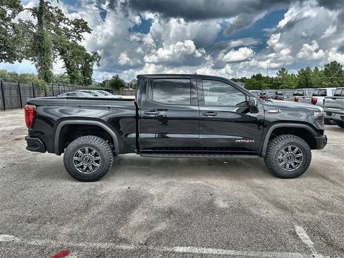 New 2026 GMC Sierra 1500 AT4X image 10