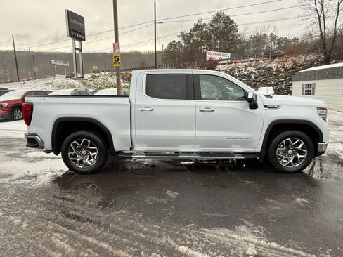 New 2026 GMC Sierra 1500 SLT w/ SLT Premium Package image 6