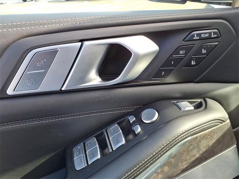 Used 2019 BMW X7 xDrive50i w/ Dynamic Handling Package image 19