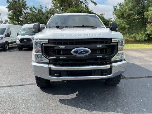 Used 2022 Ford F350 XL w/ Power Equipment Group AWD/4WD image 2