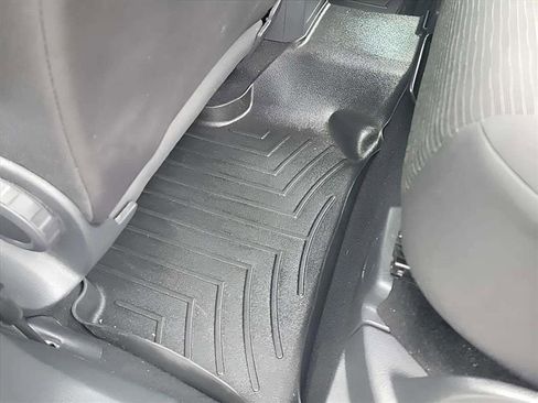 Used 2017 Volkswagen Tiguan Limited w/ Premium Package image 18