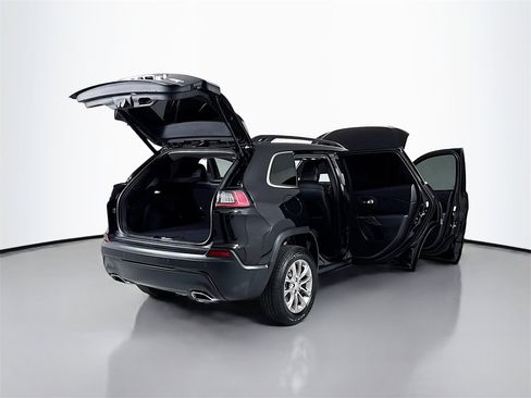 Used 2022 Jeep Cherokee Latitude Lux w/ Sun & Sound Group image 26