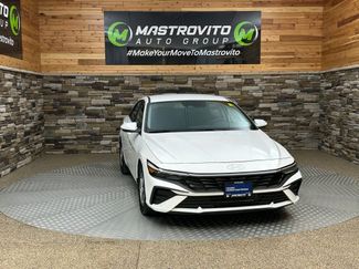 Certified 2024 Hyundai Elantra SE video 2