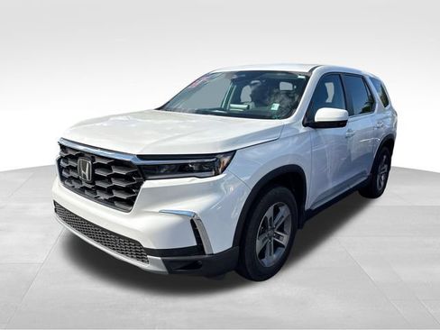 Used 2023 Honda Pilot EX-L image 5